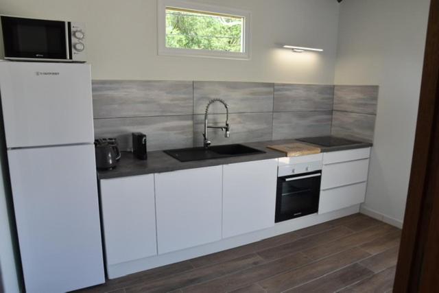 Soley Bungalows Nonis 2 Pers Adult Only Sainte-Anne  Bagian luar foto
